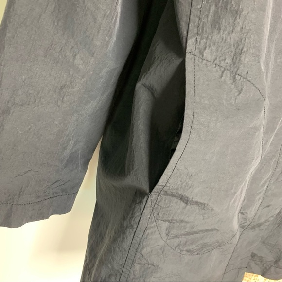 HENNES by H&M Women's Size L Black Lightweight Hooded Jacket. - Picture 4 of 13